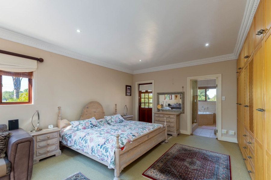 4 Bedroom Property for Sale in Heatherlands Western Cape